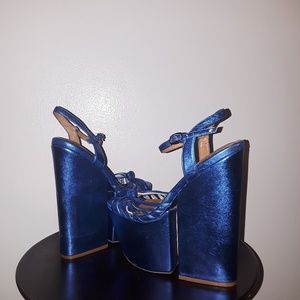 Re-poshing Jeffrey Campbell platforms